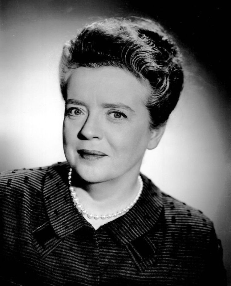 frances bavier Frances bavier aunt bee andy griffith christmas show imdb ready getting color worth knew chick hip who husband bea saved